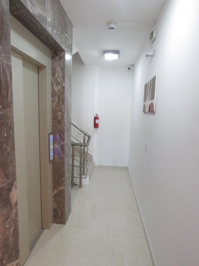 Aquamarine Sea Front Apartments - First Floor 马尔萨斯卡拉 外观 照片